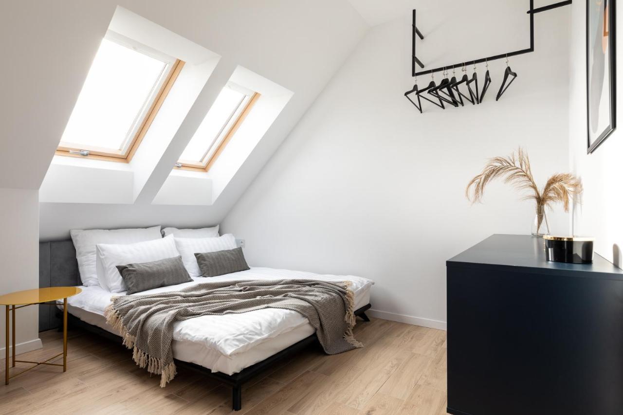 Komfortowe Oh Apartamenty Zator Ngoại thất bức ảnh