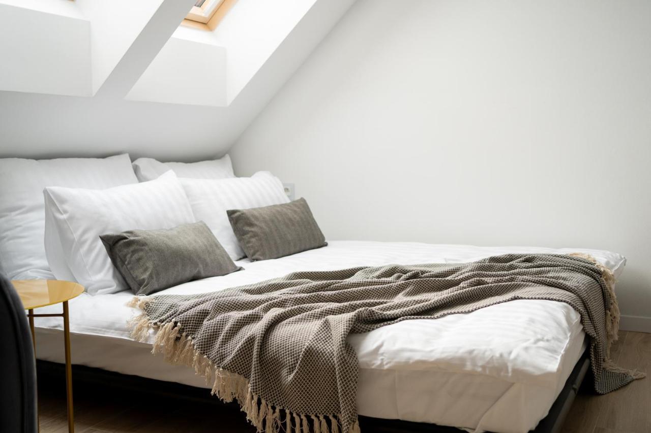 Komfortowe Oh Apartamenty Zator Ngoại thất bức ảnh